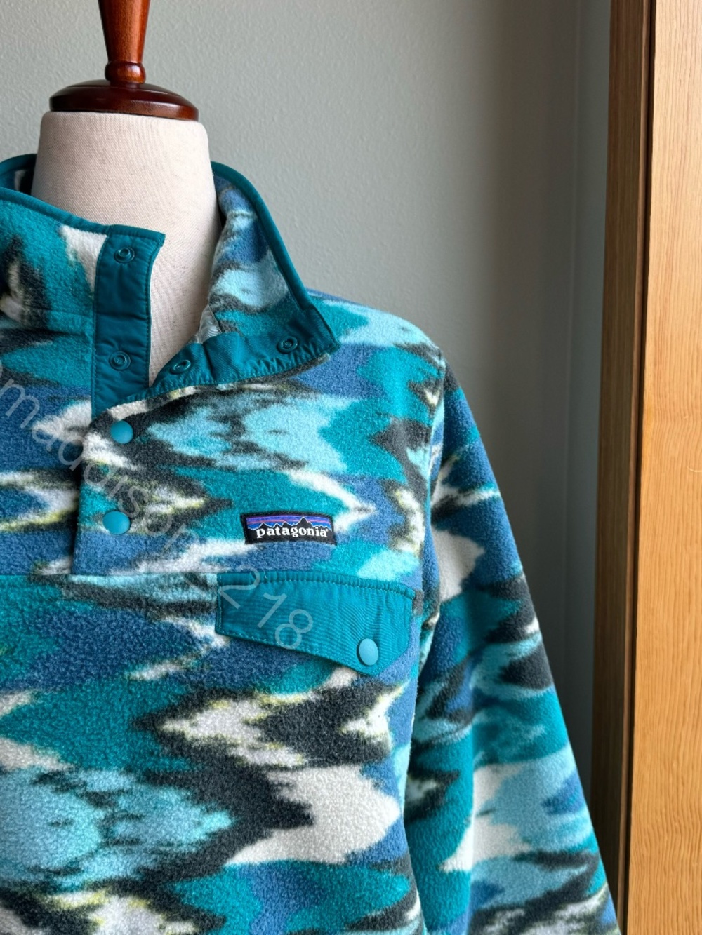 Patagonia Synchilla Trout Tales Elwha Blue Medium Snap-T Fleece Sweater M